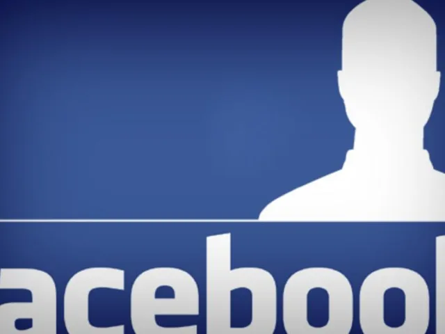 Designer Australiano cria uma nova idéia para o layout do Facebook, mais limpo e intuitivo.