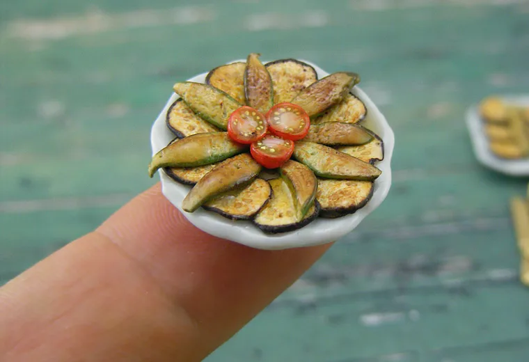 Belas comidas em miniatura de Shay Aaron (6)
