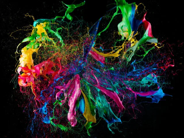 Fabian Oefne cria sua arte com apenas explosões de tinta, um trabalho incrível! (4)