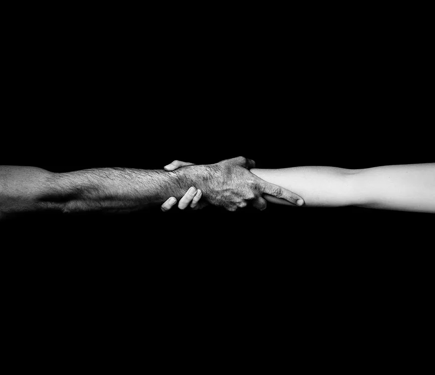 Fotografias Cativantes feitas em preto e branco de Benoit Courti (1)
