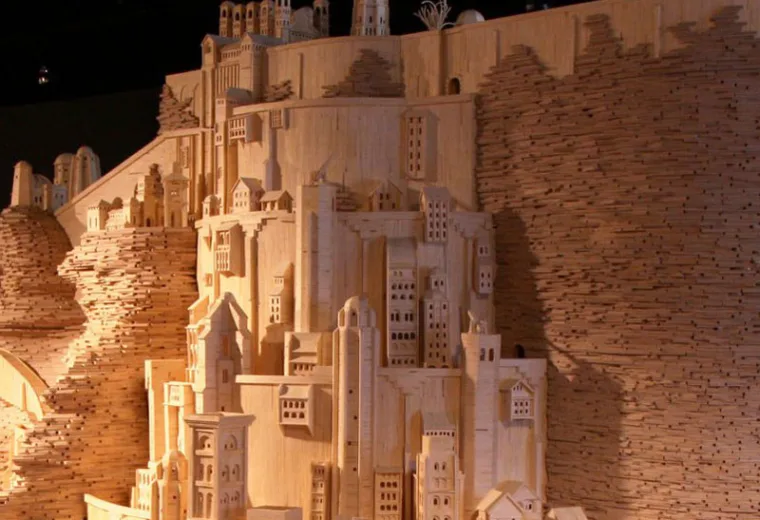 Cidade e castelos feitos com palitos de fóforos (4)