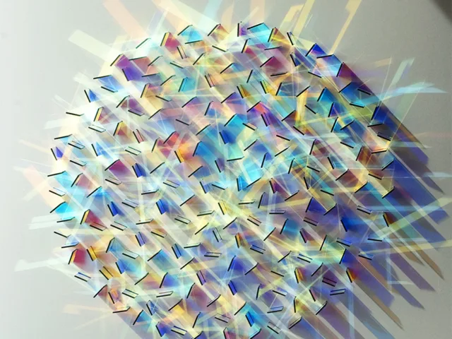 Obras de arte feitas com vidros e luz por Chris Wood (1)