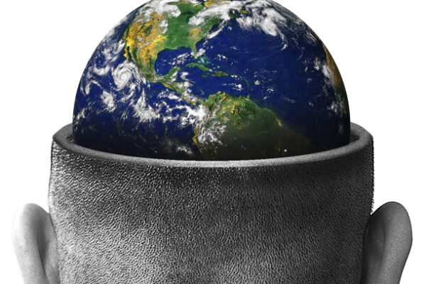 Aprenda de uma forma fácil criar uma cena surrealista no Photoshop de um planeta terra dentro da cabeça de um homem (9)