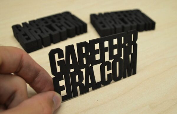 Cartões de visitas criativo para se inspirar e referenciar, fontes com auto relevo. (7)