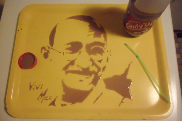 VIVI MAC e seus desenhos criados com materiais simples (8)