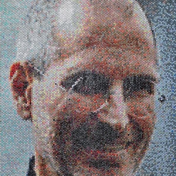 Belos retratos feitos em plástico bolha por Bradley Har (6)