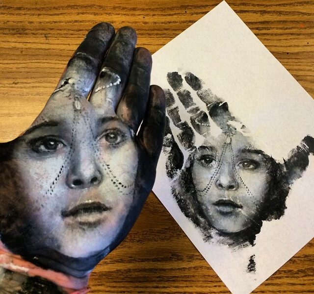 Pinturas diferentes feitas na mão (3)