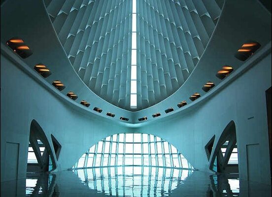 Belos motivos para você tirar fotos simétricas, 30 exemplos para inspiração.